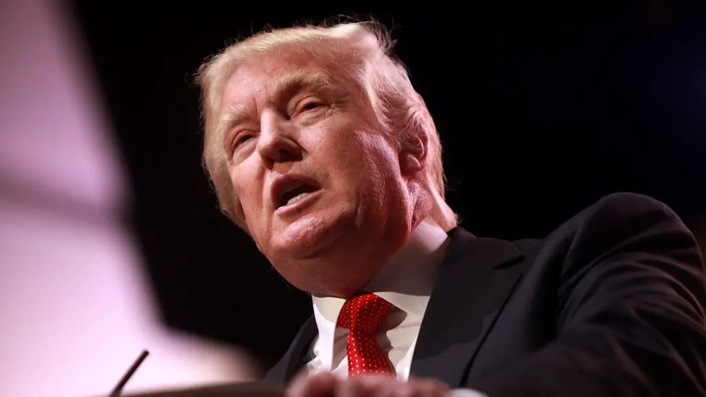 De cuanto es la fortuna de donald trump?