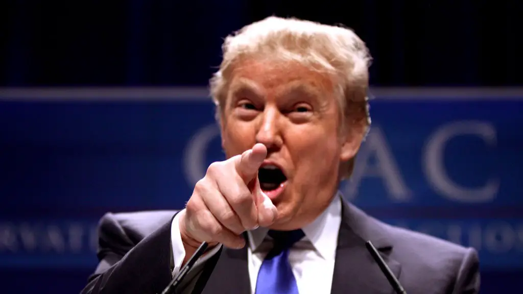 Can donald trump talk without his hand motions?