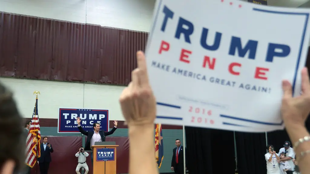 De cuanto es la fortuna de donald trump?